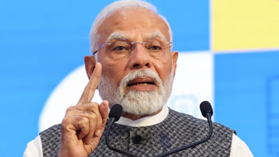 70+ उम्र वाले लोगों को मोदी सरकार का तोहफा, 5 लाख रुपये के मुफ्त इलाज की मिलेगी सुविधा