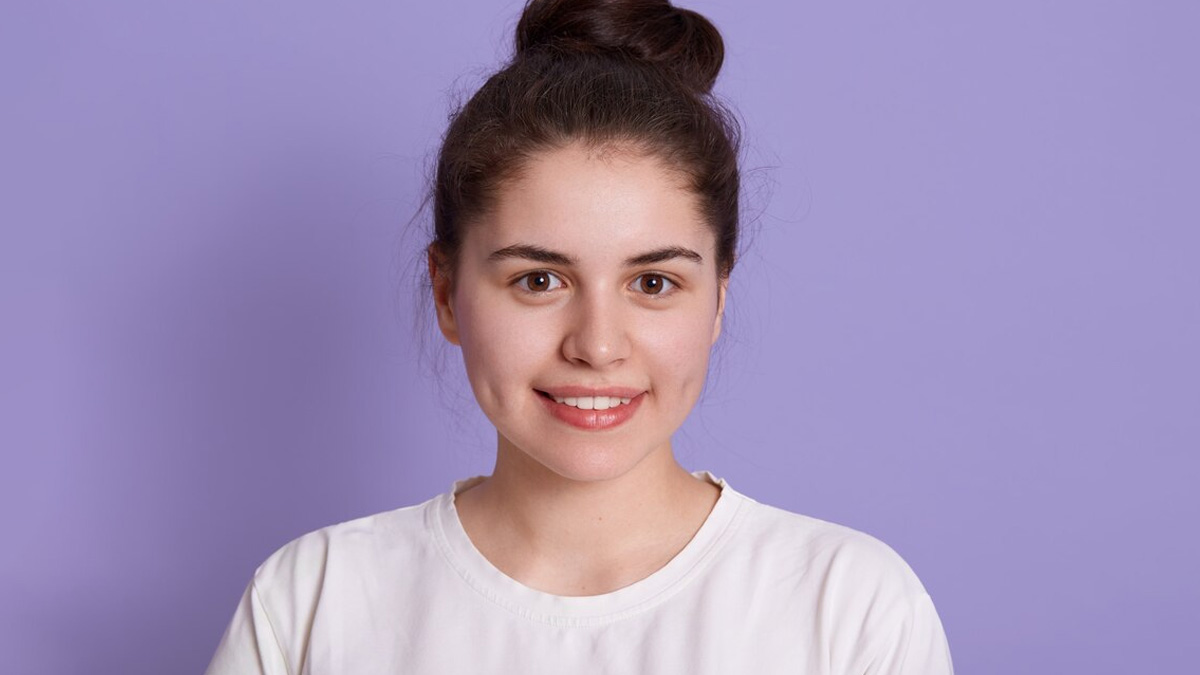 Moon Face Explained: Causes, Symptoms, And Treatment For A Fuller Face