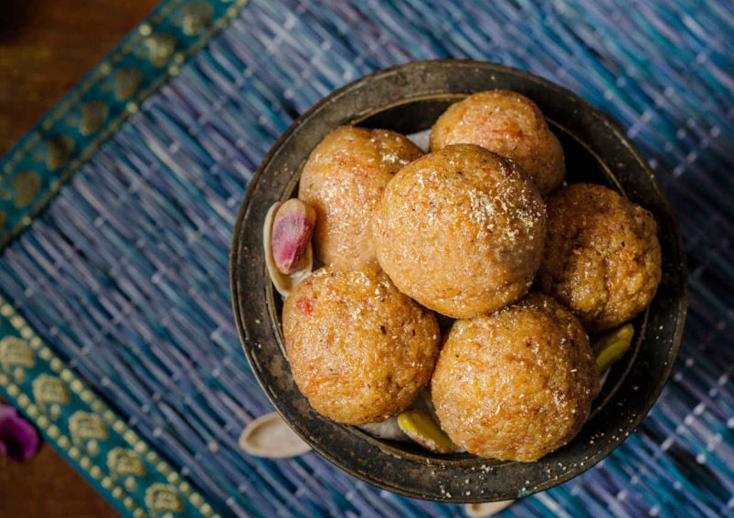 kaju badam laddu