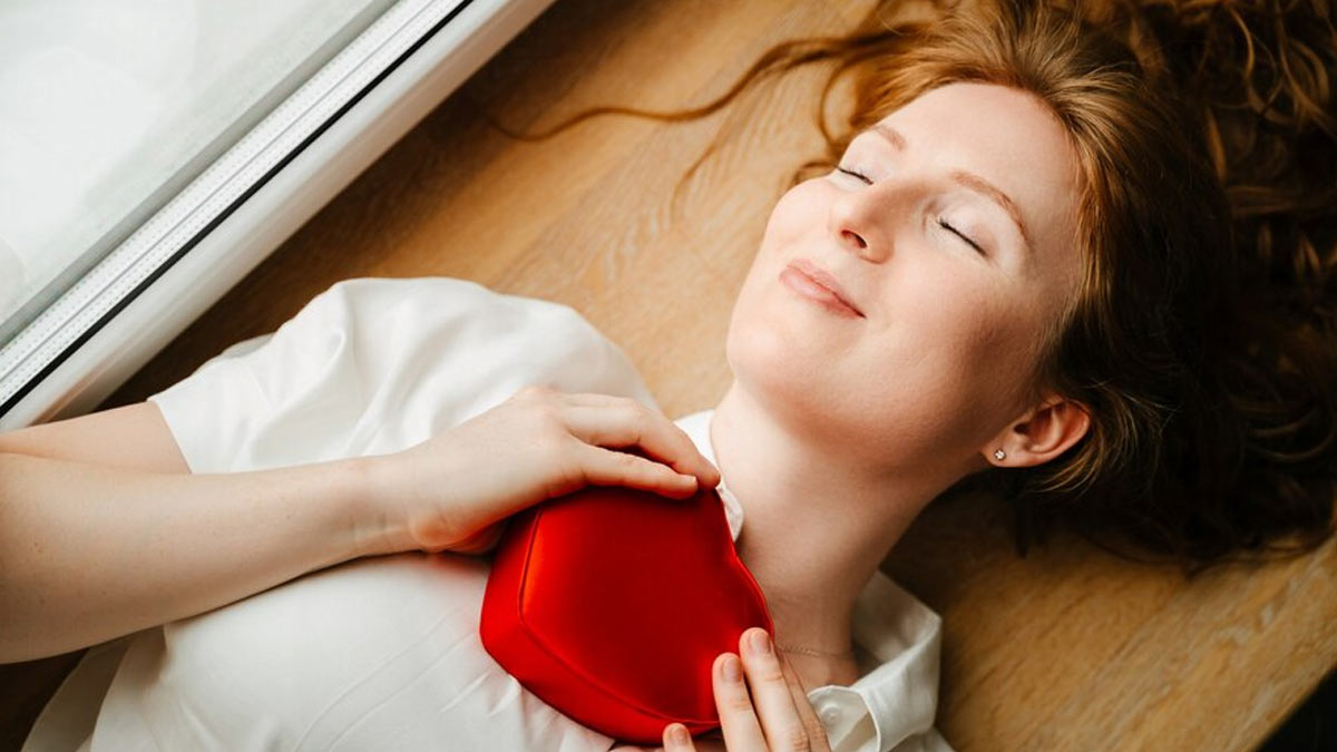 What Is The Best Sleeping Position For Your Heart? (And The Least Preferred)
