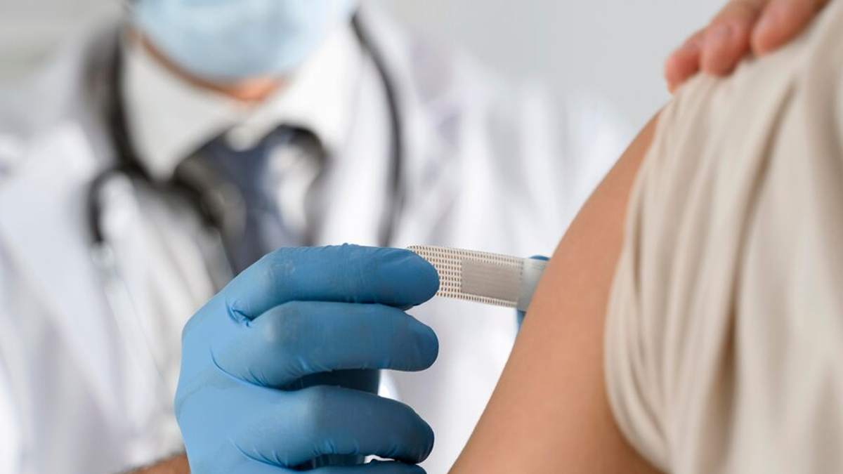 रीसस रोग से बचाव के लिए प्रेग्नेंसी में लगाया जाता है एंटी-डी इंजेक्शन, जानें इसे लगवाने का सही समय | When anti D injections are given in pregnancy in hindi