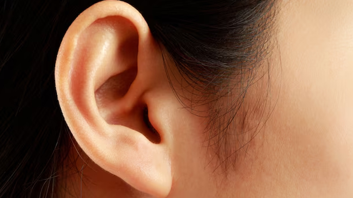 ear itching causes