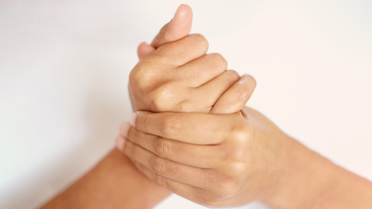 Pamper Your Hands: 7 Nightly Rituals To Keep your Hands Soft And Smooth 