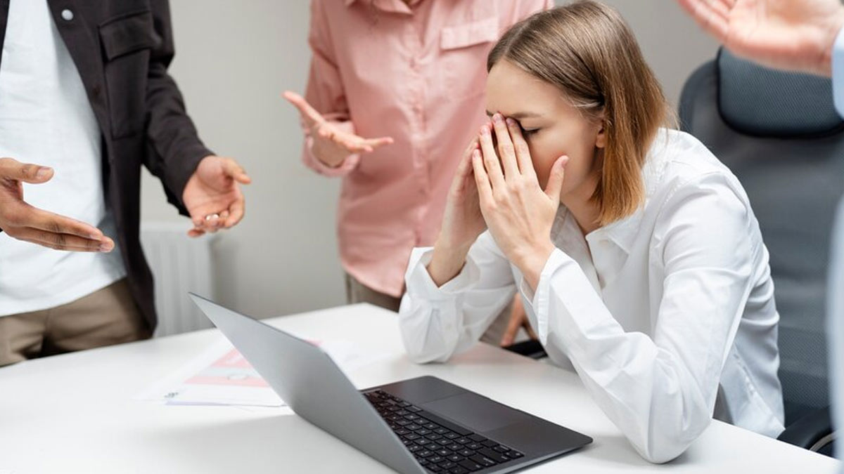 How To Manage A Panic Attack At Workplace?