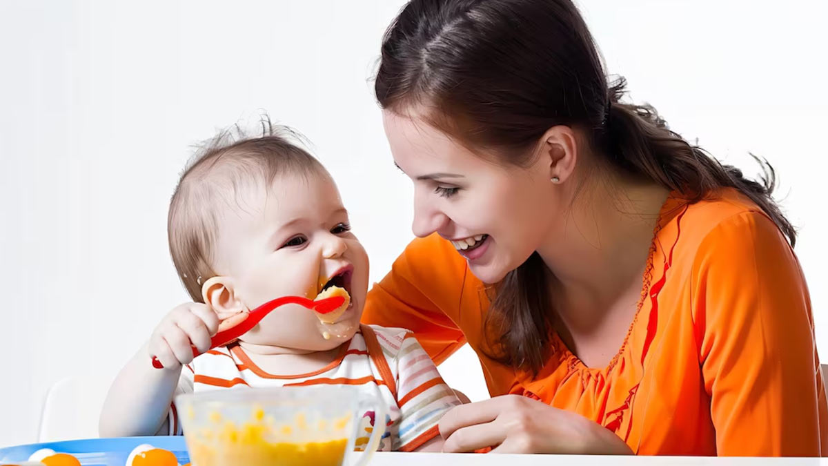 Baby’s First Solid Foods: Expert Explains When To Start And How