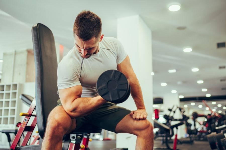 bigg-boss-18-avinash-mishra-arms-shoulders