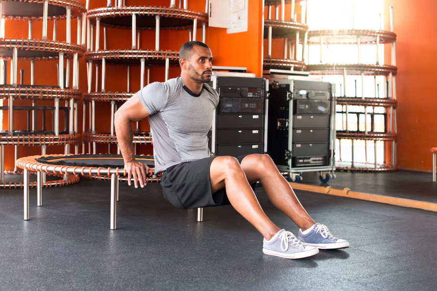 bigg-boss-18-avinash-mishra-arms-shoulders