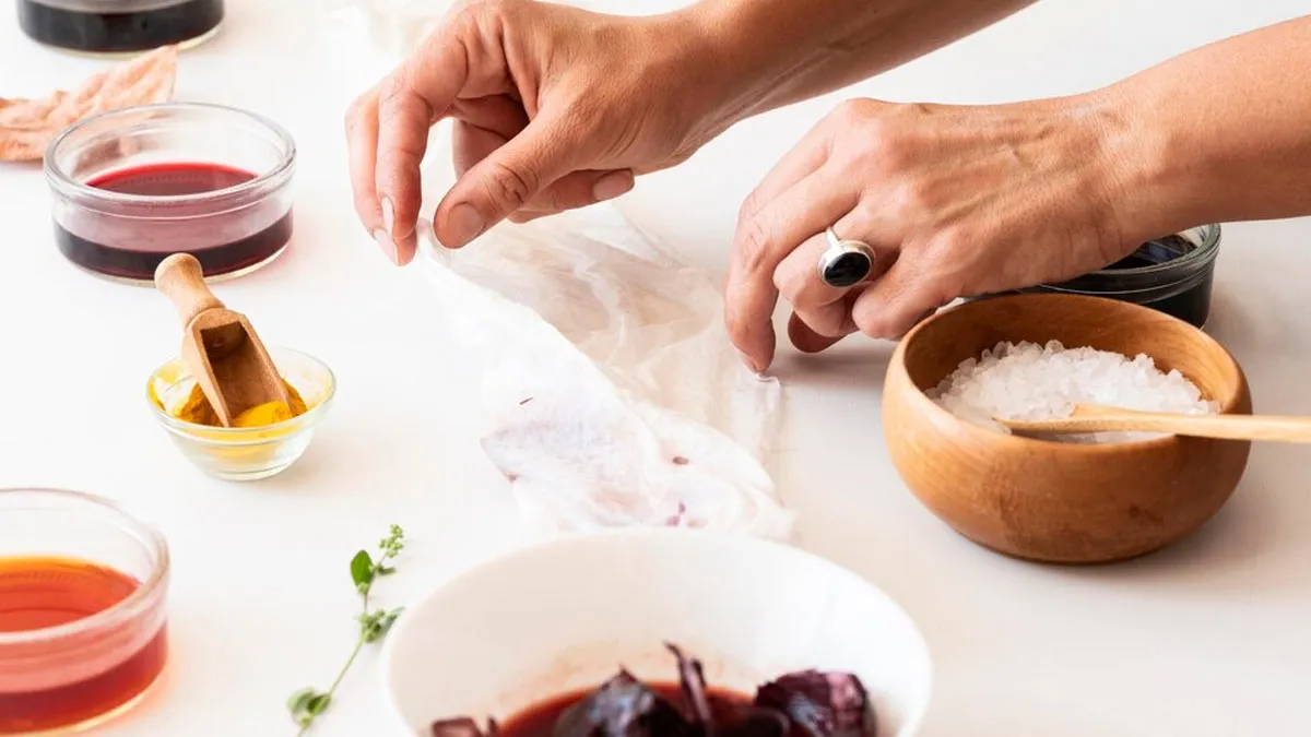 Say Goodbye to Chemicals: How to Create Personalised Solid Perfume Balms Naturally