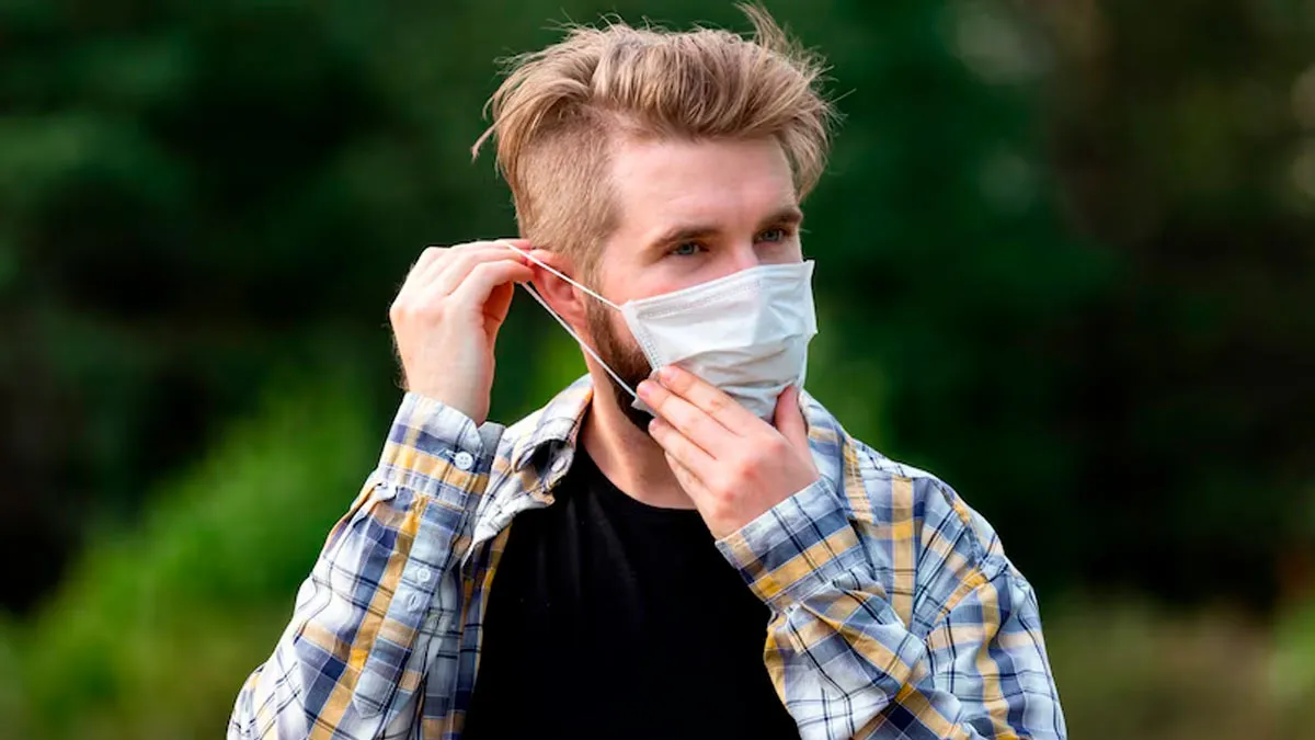 Breathing Behind the Mask: Is Carbon Dioxide Inhalation A Risk?