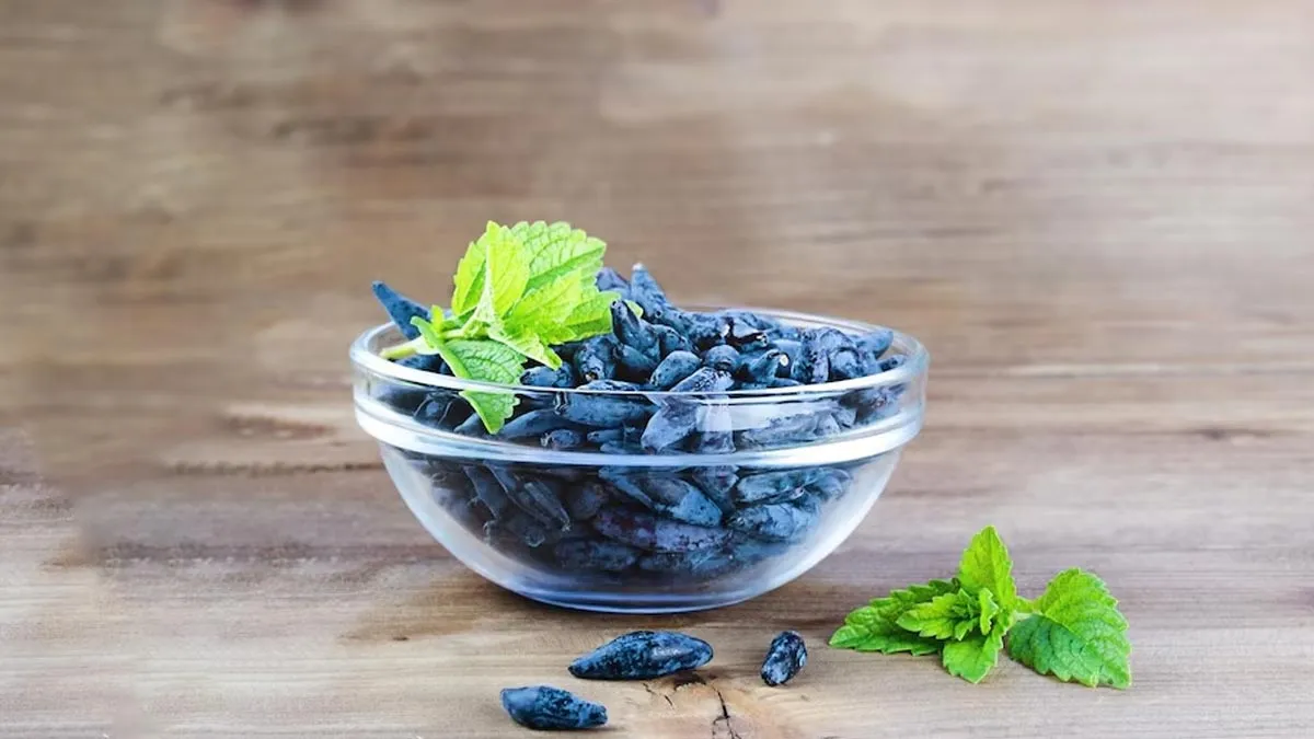 Why Drinking Kishmish Water First Thing In Morning Is Beneficial For Your Health?