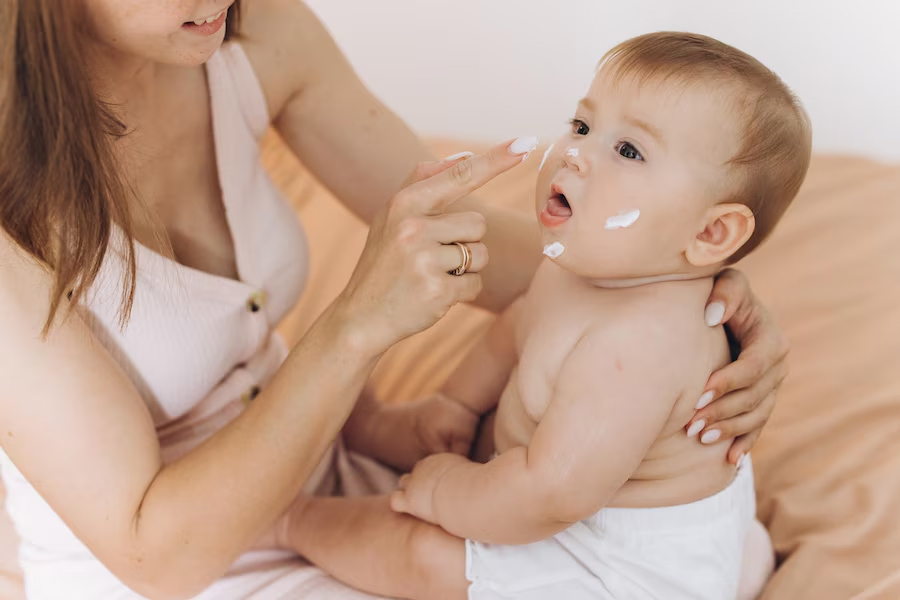 moisturising-babies