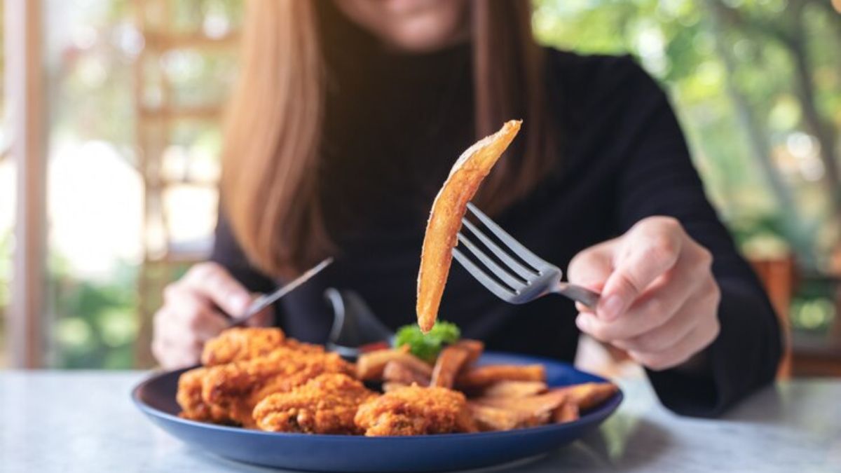 Having Fried Food? Here Are Some Serious Issues Associated With It