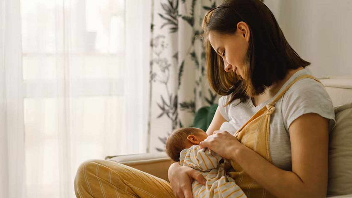 What’s Best For Your Baby: Breastfeeding Or Formula Feeding?