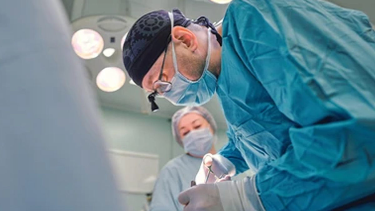 liposuction-surgeon