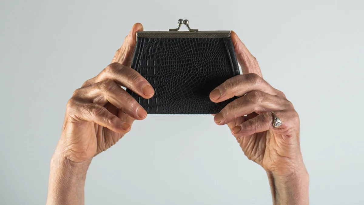 Granny's Purse Syndrome: Unusual Sleepiness To Excessive Drooling, Signs Of Medicine Poisoning In Children
