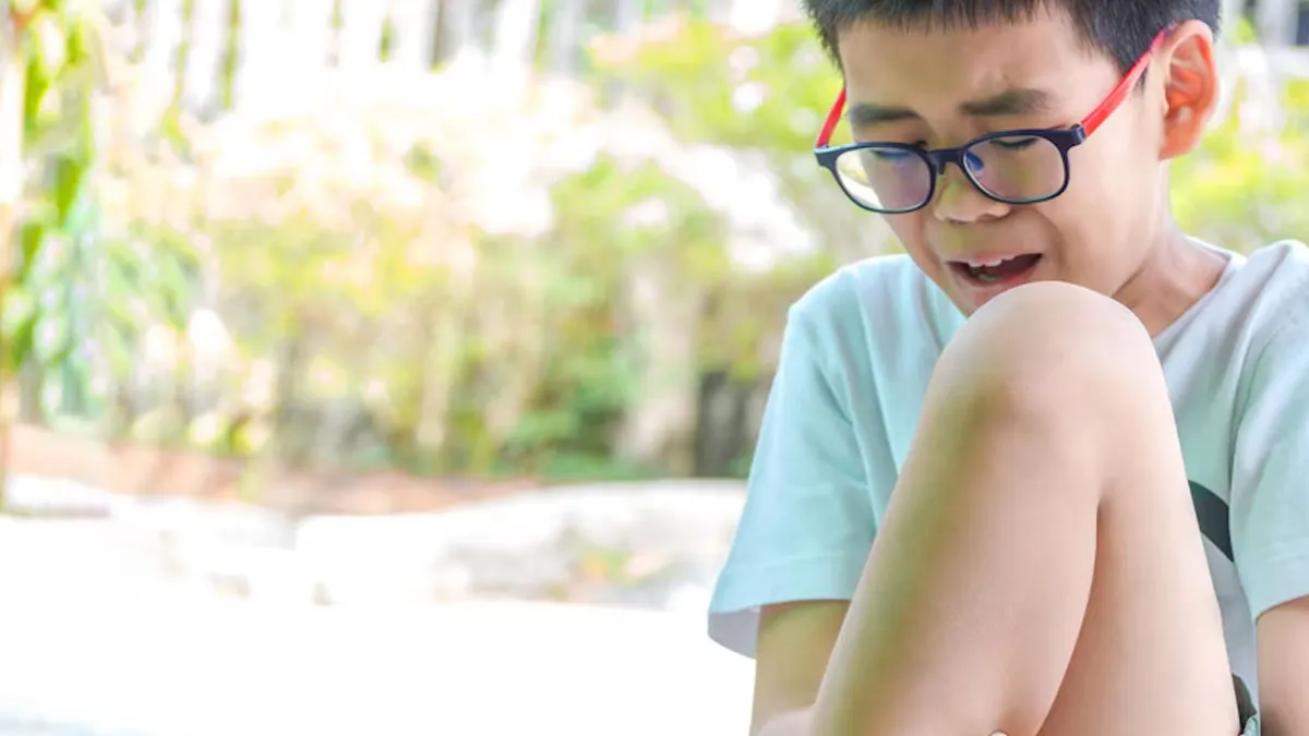 Why Your Child Complains of Leg Pain at Night and When to Worry, Know All About Growing Pains