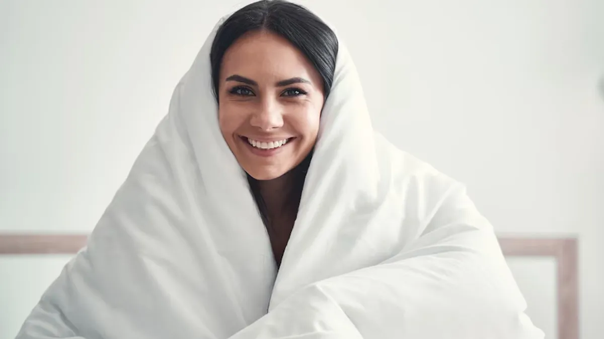 Can a Weighted Blanket Improve Your Sleep Quality? Here's What An Expert Says