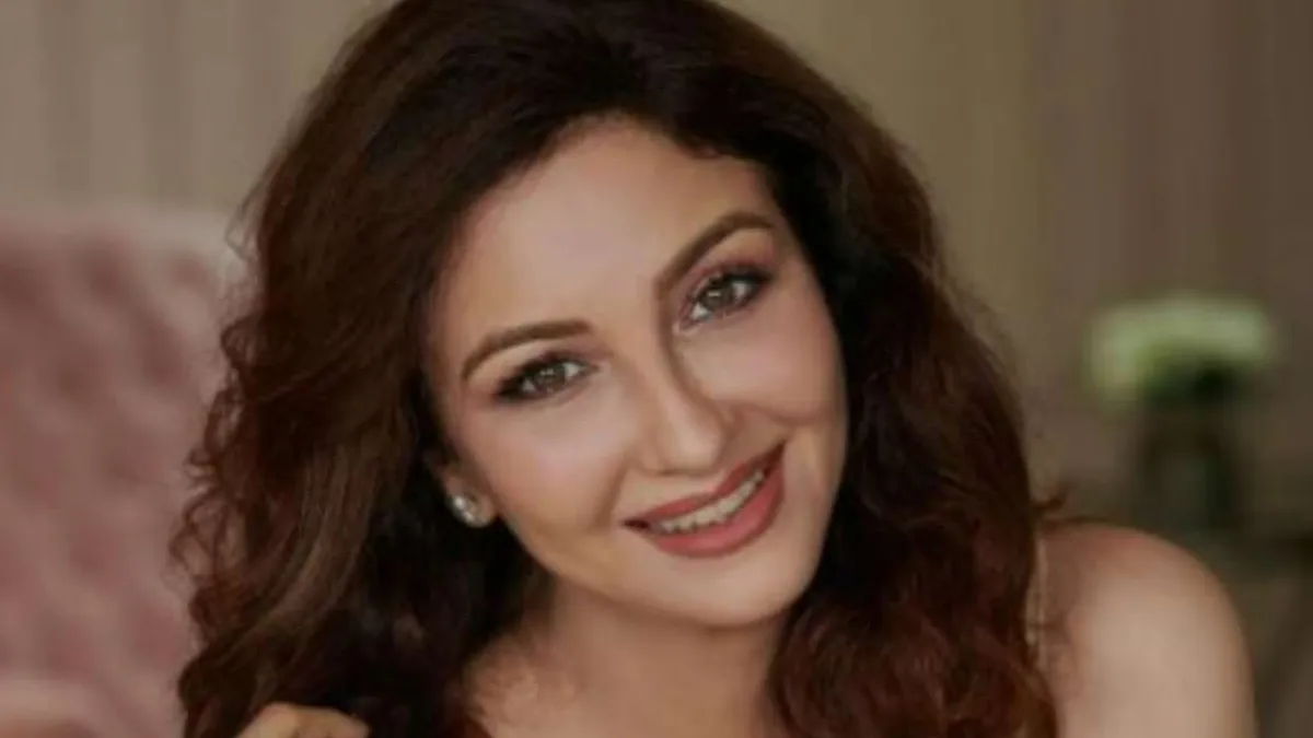 Bhabhi Ji Actress Saumya Tandon Gave Up Sugar, Honey, Jaggery 4 Years Ago: Should You Follow Suit? 
