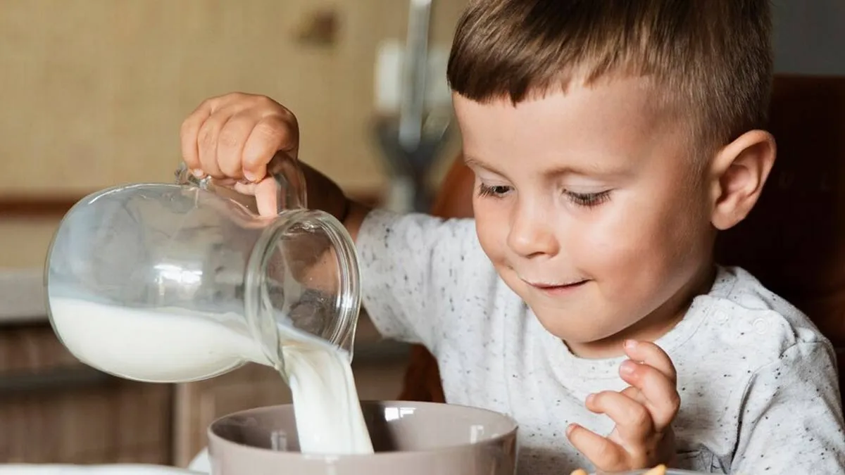 Is Your Child Gulping Down Raw Milk? Paediatrician Shares 3 Major Dangers You Should Know
