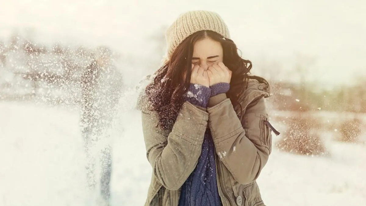 What Is The Difference Between Hypothermia And Frostbite? Experts Explain