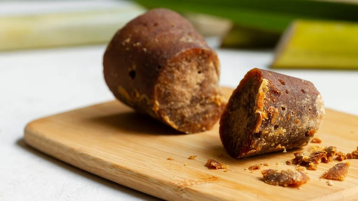 Can Palm Jaggery Help You Fight Off Seasonal Allergies? We Asked An Expert