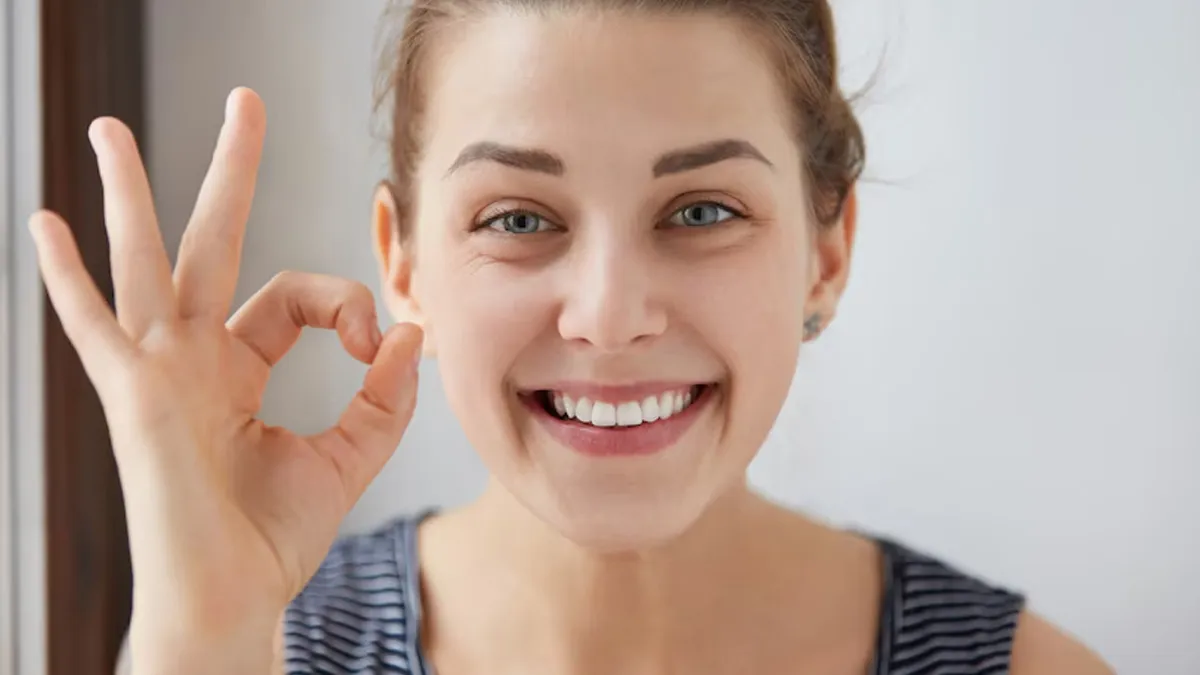 5 Simple Habits Everyone Should Adopt For Clean And White Teeth