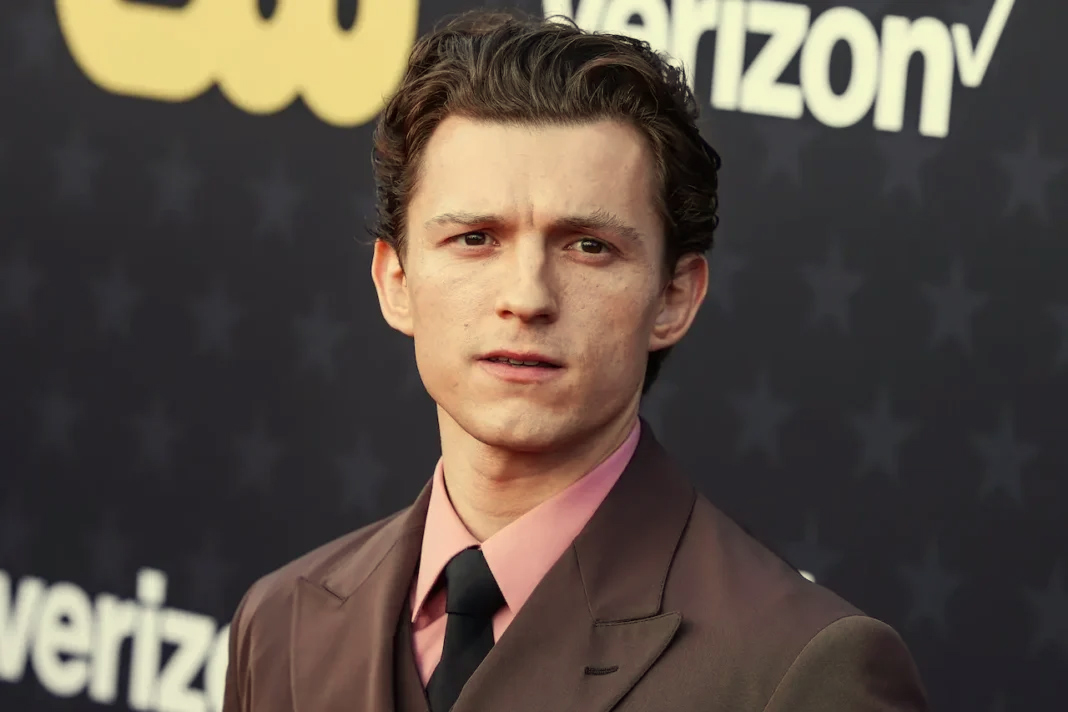 1-tom-holland (2)