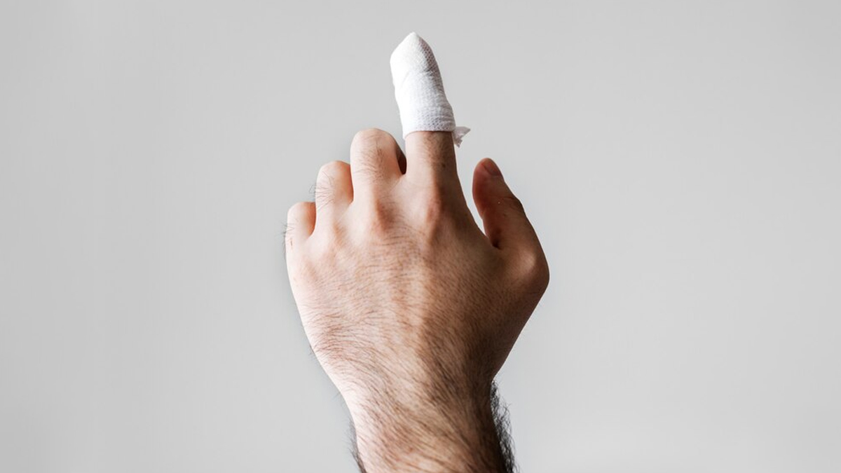 dangers-of-cutting-nails-too-short