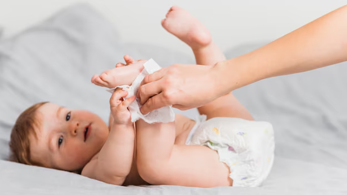 baby-wipes-for-babies-can-cause-dryness