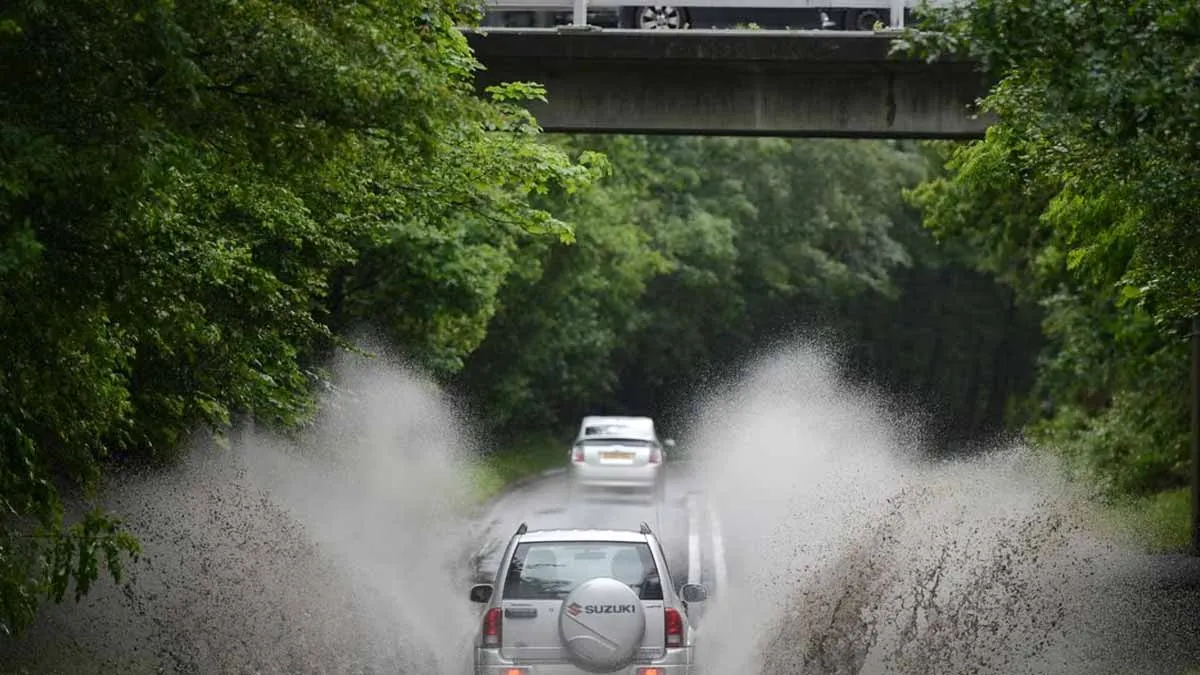 Study Reveals Link Between Microplastics from Vehicle Tyres and Increased Risk of Lung and Colon Cancer
