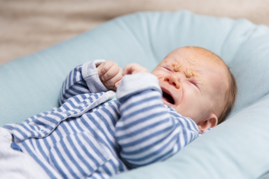 colic-in-babies-in-winter