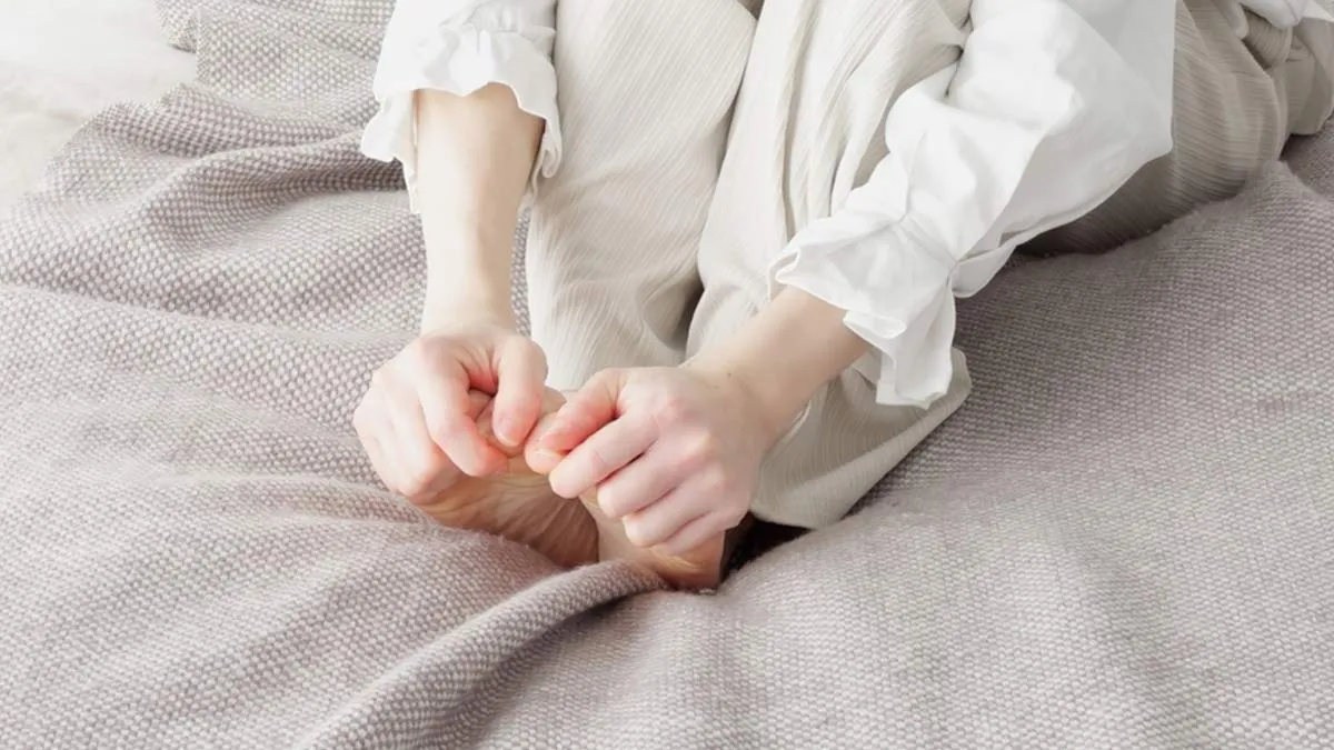 Natural Solutions For Cold Feet Syndrome: Warming Herbal Packs, Balms, And More