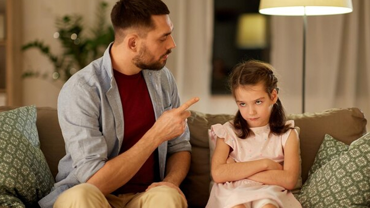 authoritative-vs-authoritarian-parenting