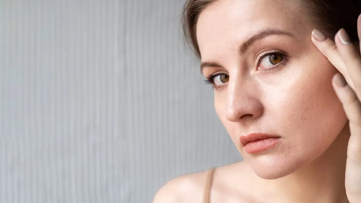 How To Make Face Mask For Oily Skin Using Honey, Yoghurt, Turmeric And Aloe Vera At Home