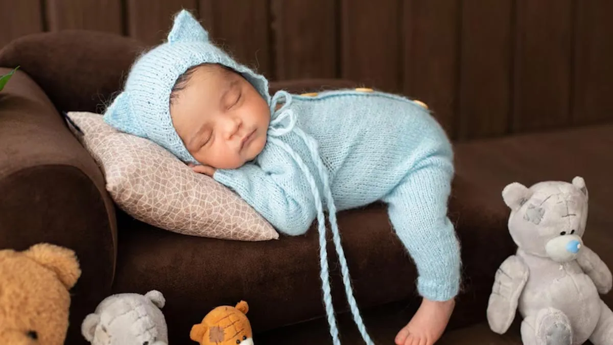 Newborn Sleep Patterns: What’s Normal And When To Worry