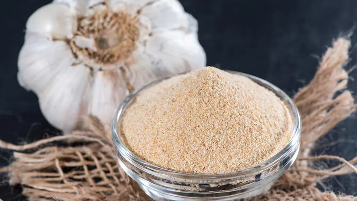 Garlic Powder Can Stop Hair Fall! Here's How It Benefits Your Health
