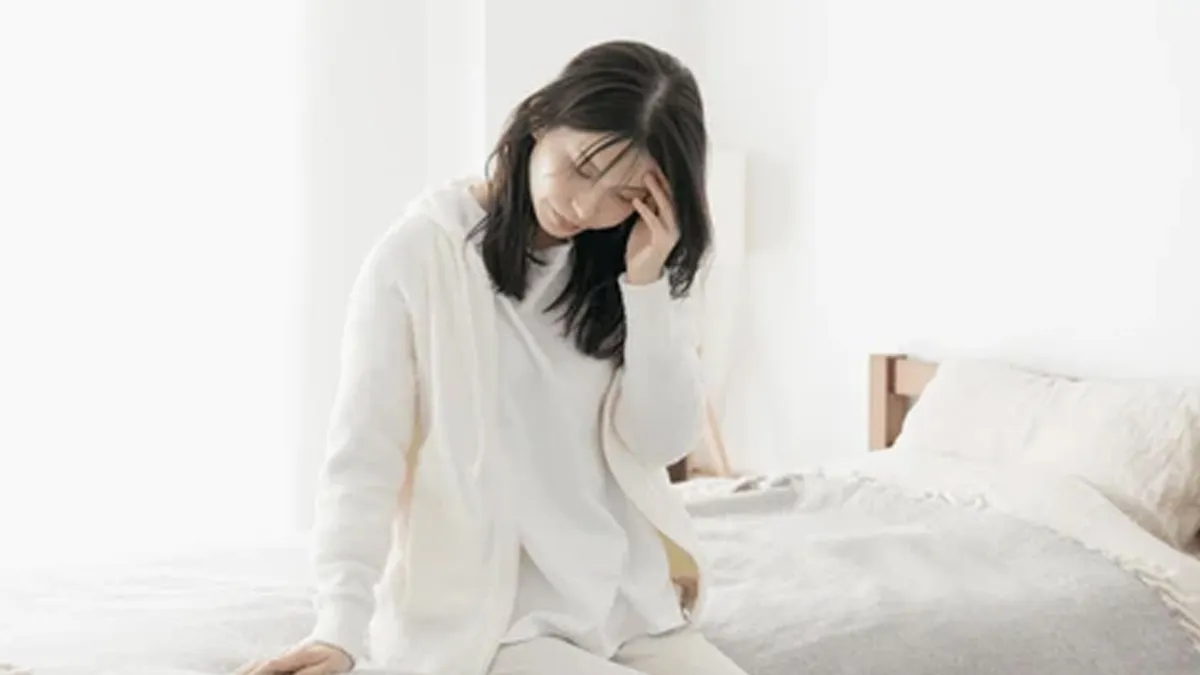 Why You Feel Lightheaded After Waking Up: Possible Causes