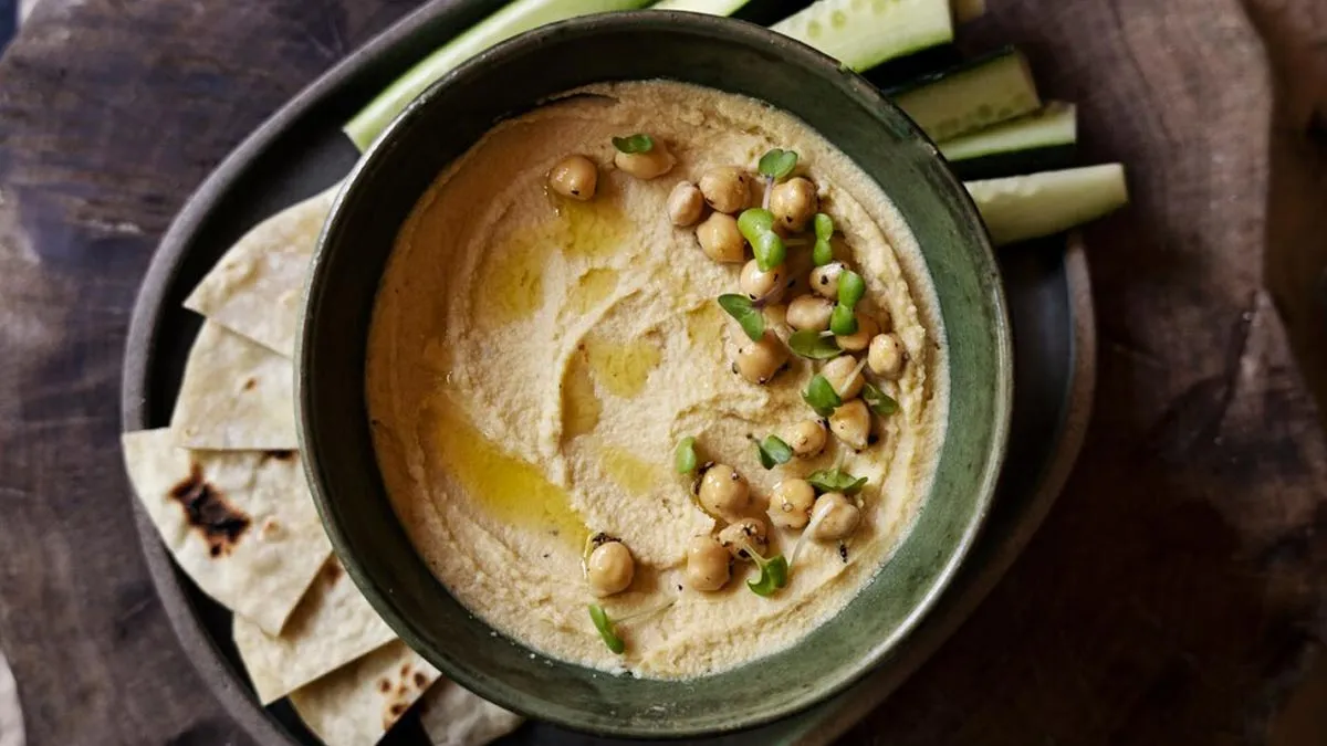 Health Benefits Of Hummus For Menopausal Women: How To Include In Your Diet