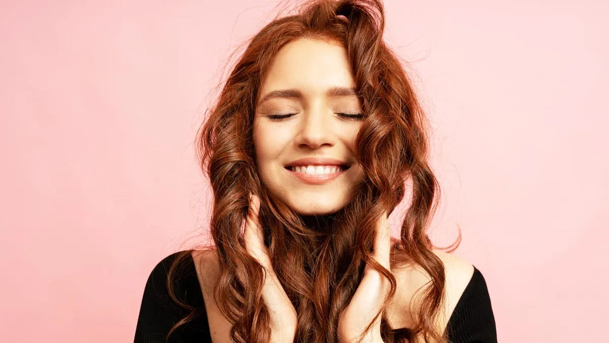 Dermat Reveals How To Use Cedarwood Oil For Hair Growth And Density