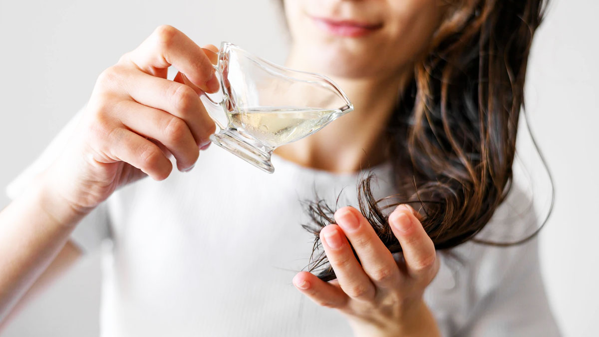 inside1-hairfallessentialoils