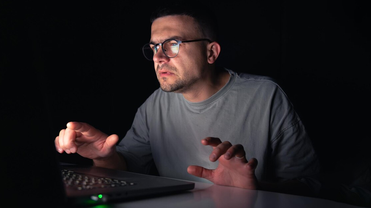 using-laptop-at-night