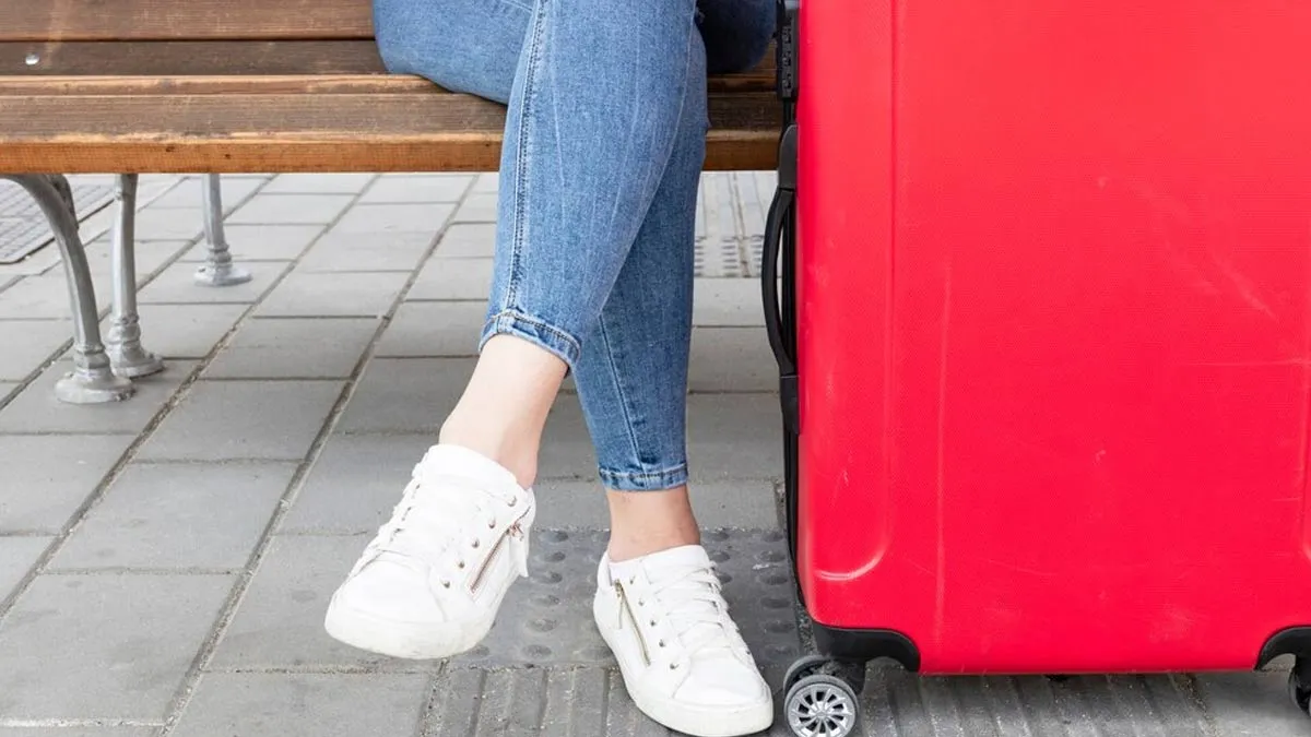Why You Shouldn't Cross Your Legs On A Plane