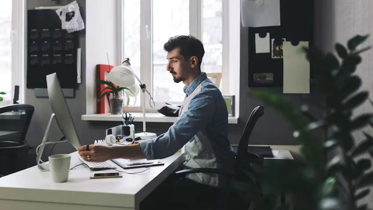 From Desk to Diseases, Here’s How Sitting For Long Hours Can Harm Your Health