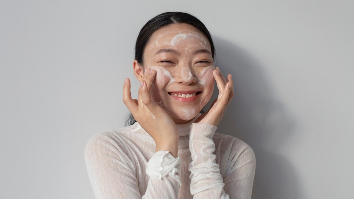 4 2 4 skincare japanese technique 1 - 2025-02-19T133701.955