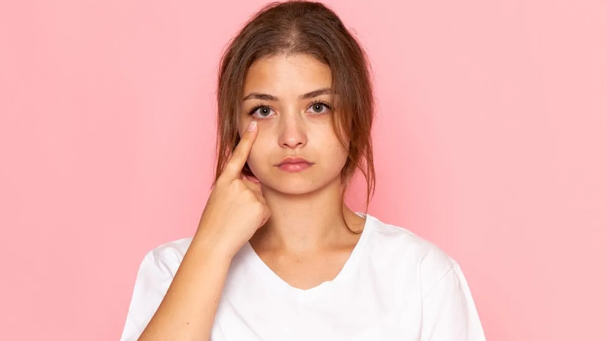 The Science Behind Excessive Blinking: Why Some People Blink More Than Usual