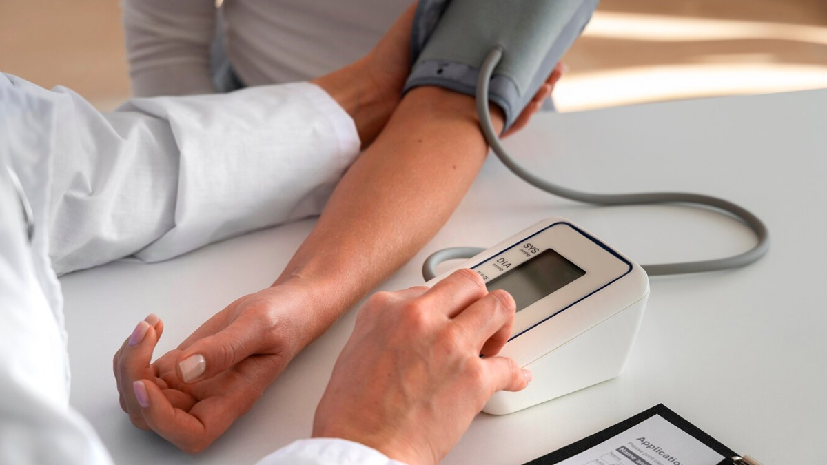 measuring-blood-pressure