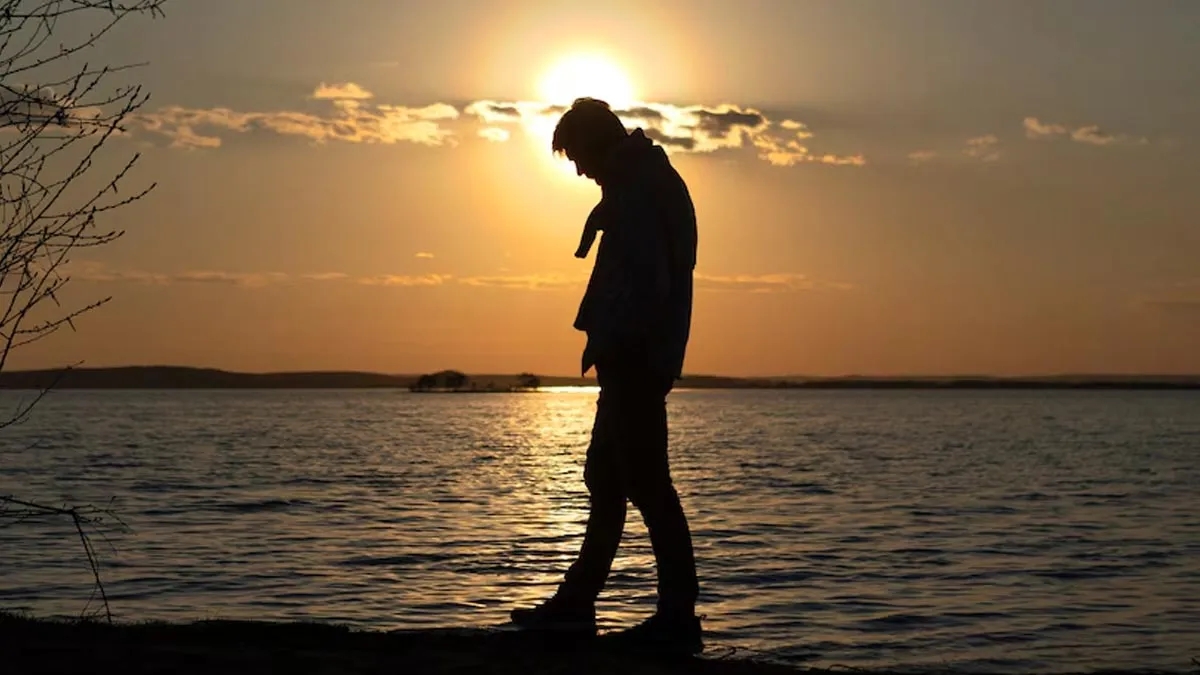 Sunset Anxiety: What Is It And How To Manage It