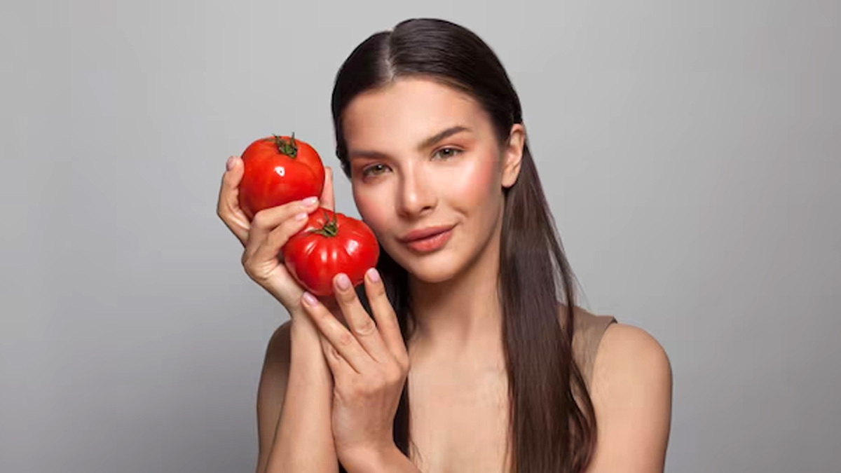 Tomato Uses In Skincare: How to Use Tomato in Your Facial Skin Care Routine