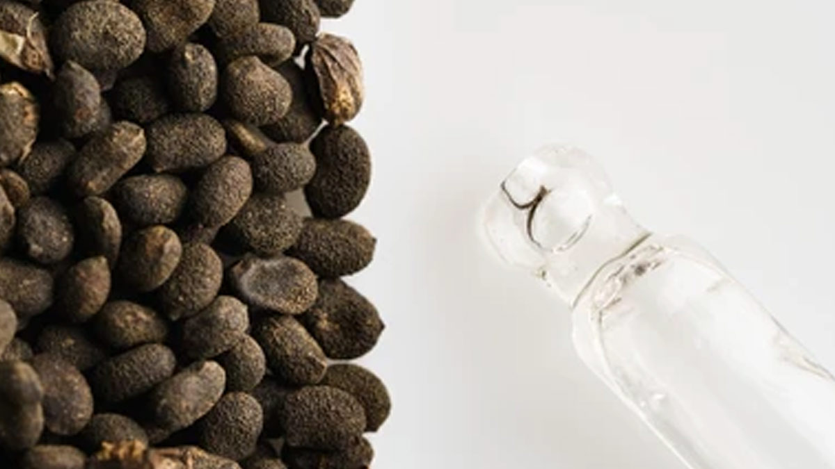 Nature's Retinol Alternative: Expert Lists The Benefits Of Bakuchi For A Healthier Skin