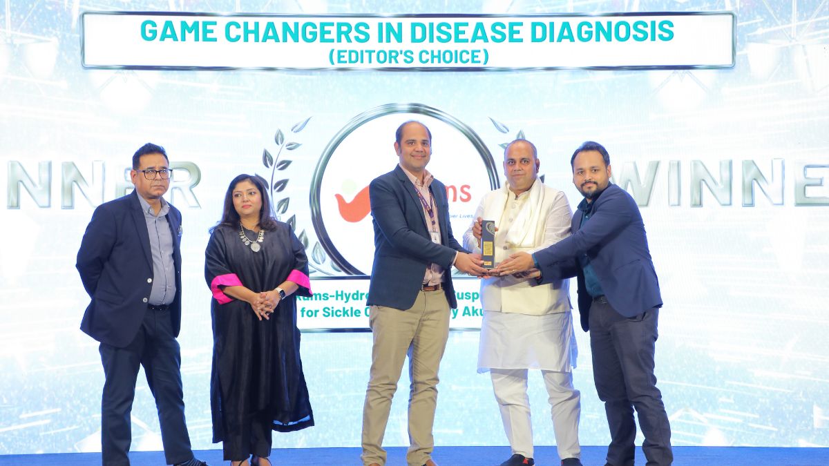 Akums Won The 'Game Changers in Disease Diagnosis' Award at Healthcare Heroes 2025, Know More About Them